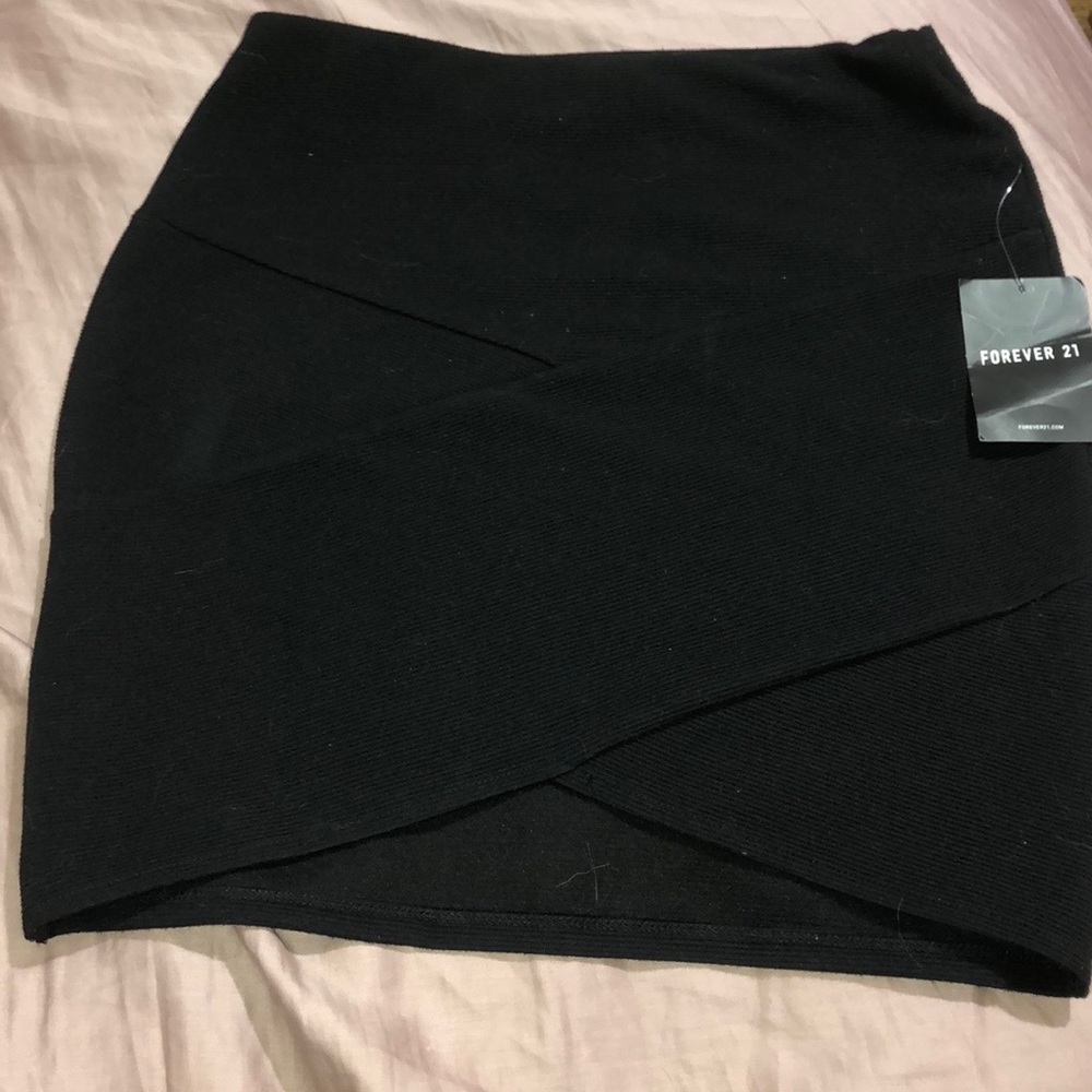 Forever 21 black skirt